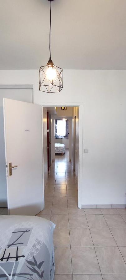 Hypercentre Grand Appartement Lumineux 3 Chambres Parking อาฌ็อง ภายนอก รูปภาพ